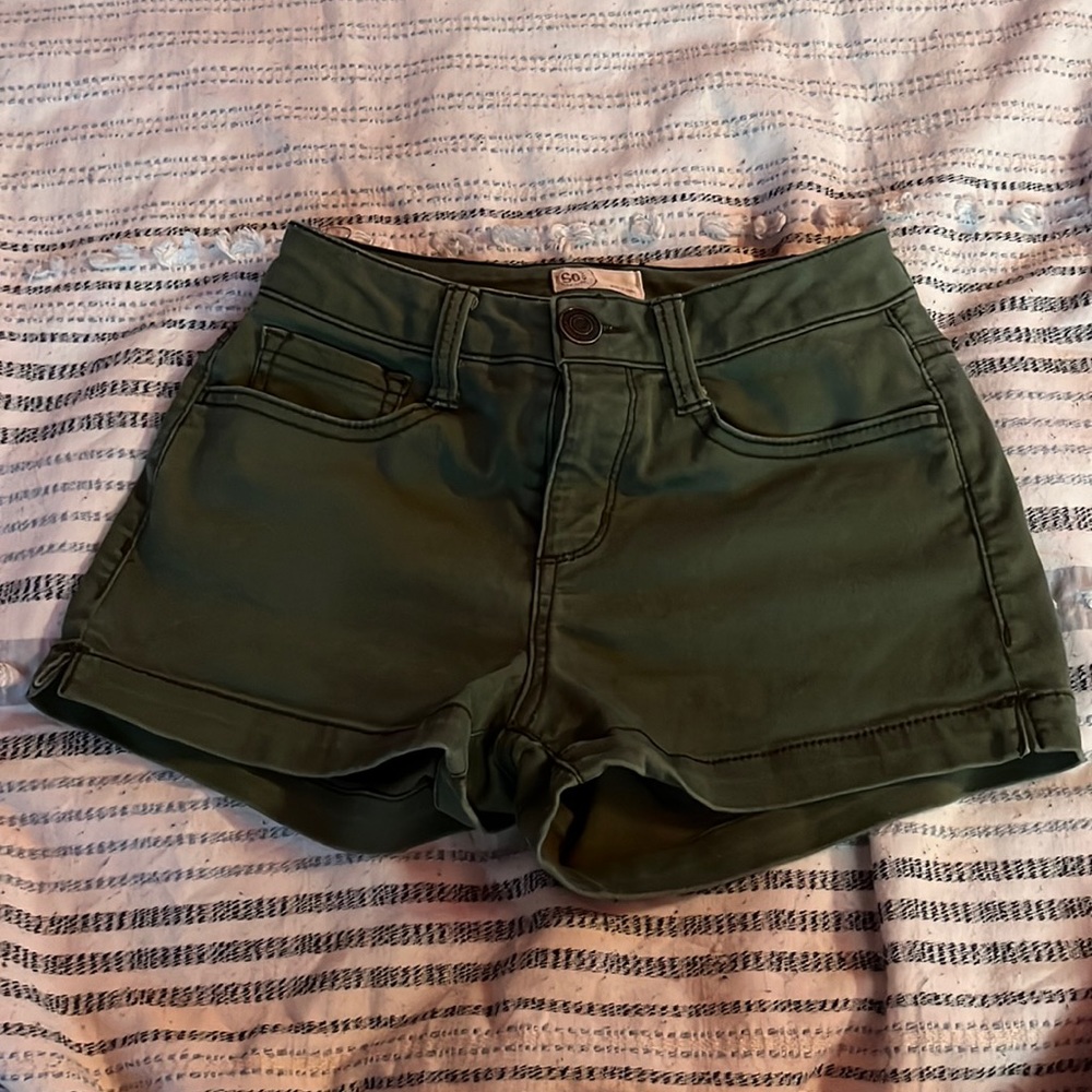 green xs shorts make u look thick